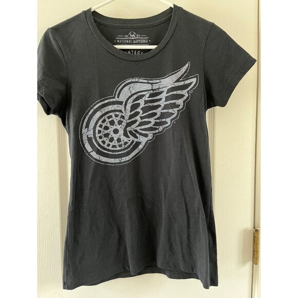 Vtg Women's Detroit Red Wings Hockey Black T-Shirt 1931 National Anthem Presents - Picture 1 of 8